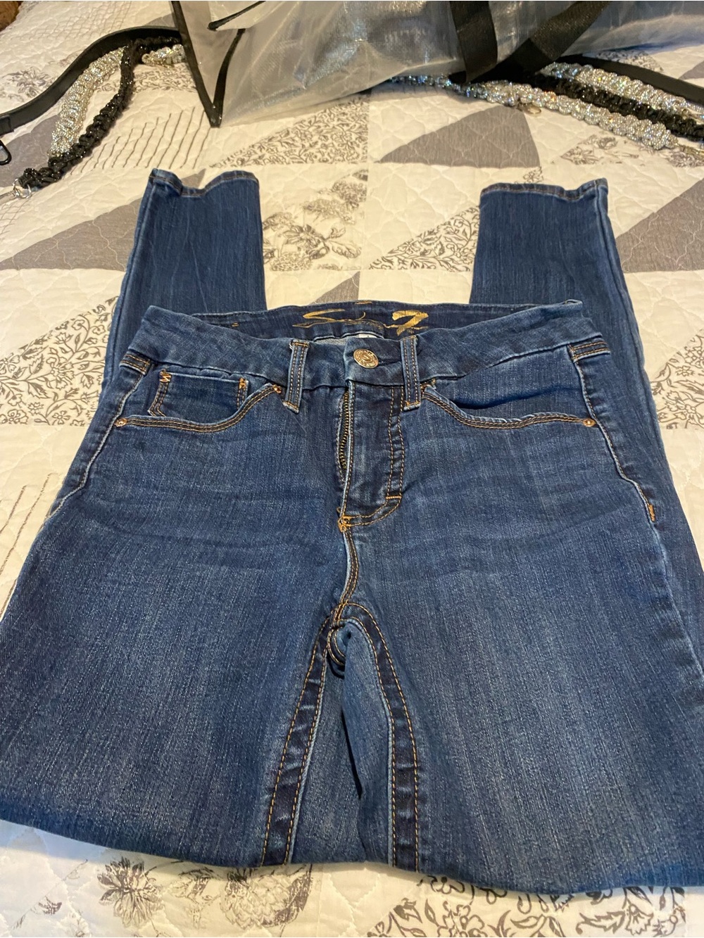 Jeans 
Size 4